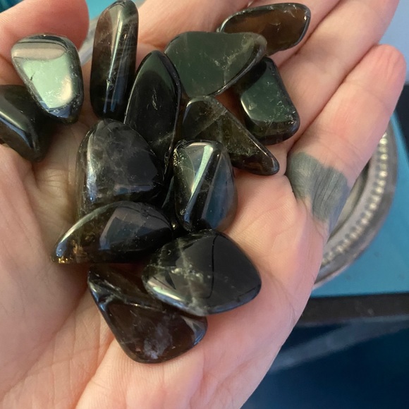 Accessories - 6 small Polished smoky quartz